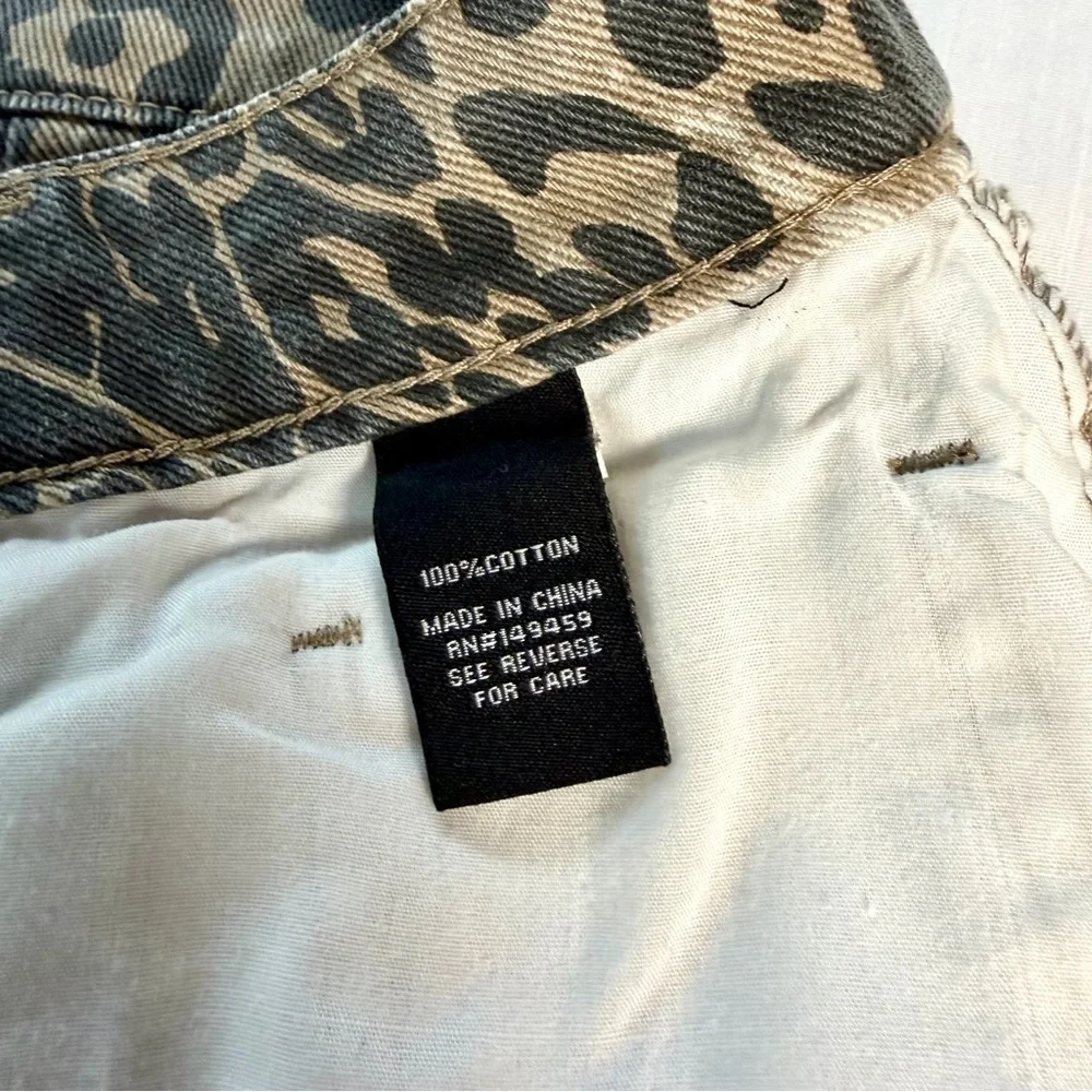 Ashley Mason Leopard Barrel Jeans High Rise Animal Print Denim Size 25 Y2K - Picture 10 of 10